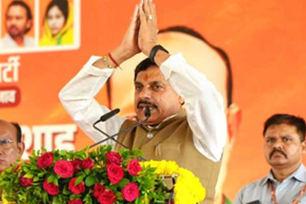 कांग्रेस ने हमेशा आदिवासियों का अपमान किया : मोहन यादव